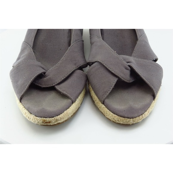 GNW Women's 10M Brown‎ Fabric Wedge Slip On Casual Shoes Sandra - Picture 2 of 8